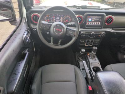 2023 Jeep Wrangler - Photo 18