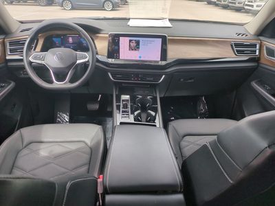 2024 Volkswagen Atlas - Photo 16