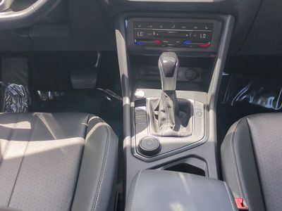 2022 Volkswagen Tiguan - Photo 20