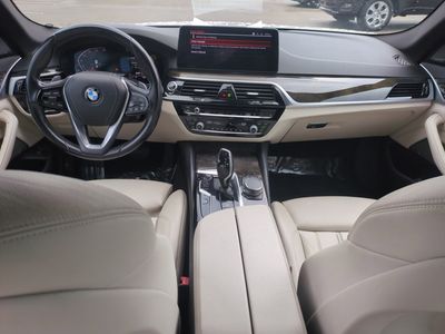 2021 BMW 5 Series - Photo 14
