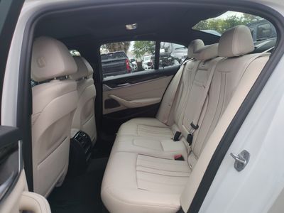 2021 BMW 5 Series - Photo 13