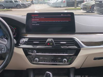 2021 BMW 5 Series - Photo 17