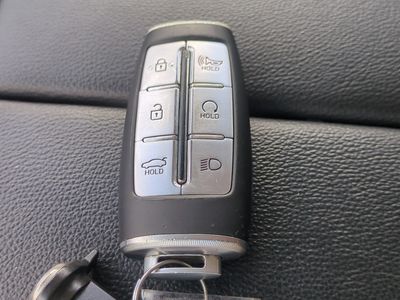 2023 Genesis G80 - Photo 31