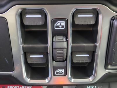 2026 Jeep Gladiator — photo 26 view
