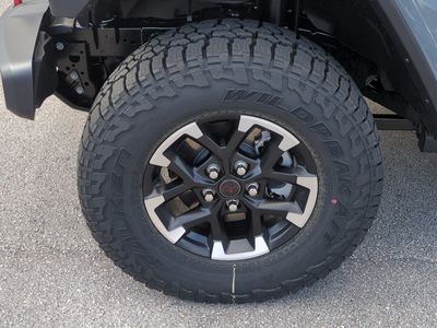 2026 Jeep Gladiator — photo 11 view