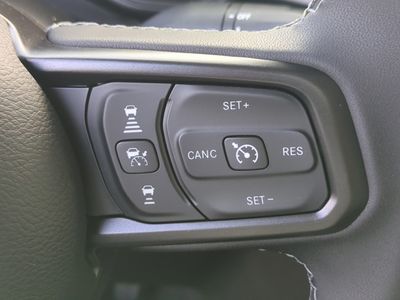 2026 Jeep Gladiator — photo 28 view