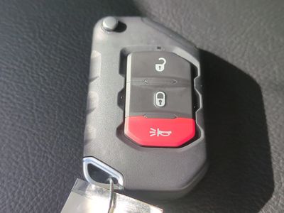 2026 Jeep Wrangler - Photo 31