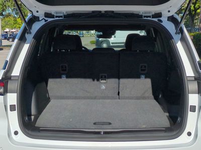 2025 Jeep Grand Cherokee - Photo 13