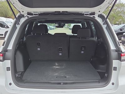 2025 Jeep Grand Cherokee - Photo 13