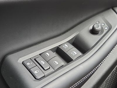 2025 Jeep Grand Cherokee - Photo 24