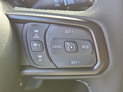 2026 Jeep Gladiator - Photo 27