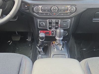 2026 Jeep Wrangler — photo 20 view