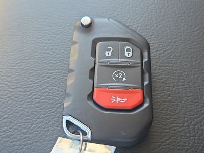 2026 Jeep Wrangler - Photo 31