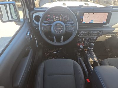 2026 Jeep Wrangler - Photo 16
