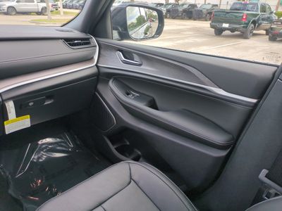 2026 Jeep Grand Cherokee — photo 18 view