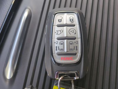 2026 Chrysler Pacifica - Photo 33