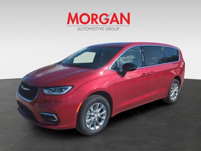 2026 Chrysler Pacifica - Photo 9