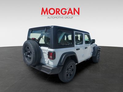2026 Jeep Wrangler - Photo 5
