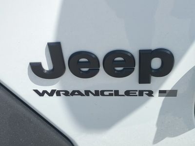 2026 Jeep Wrangler - Photo 31