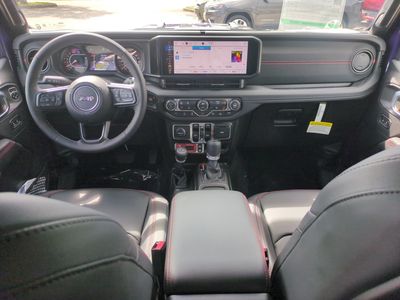 2026 Jeep Wrangler - Photo 15