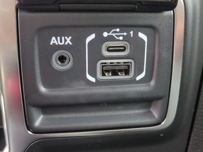 2026 Jeep Wrangler - Photo 22
