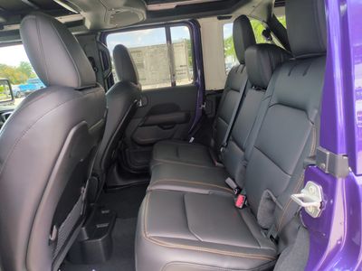 2026 Jeep Wrangler - Photo 14