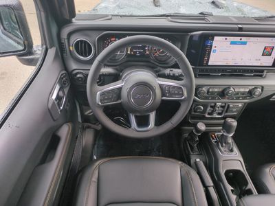 2026 Jeep Wrangler - Photo 18