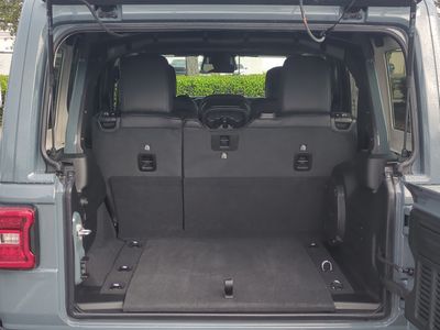2026 Jeep Wrangler - Photo 15