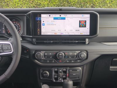 2026 Jeep Wrangler - Photo 20