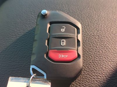 2026 Jeep Wrangler - Photo 31