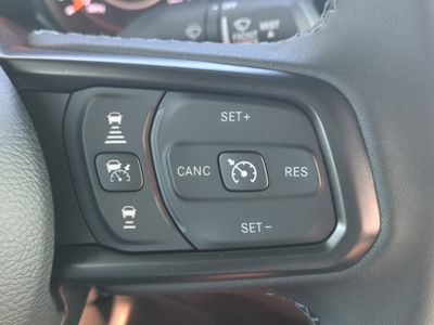 2026 Jeep Wrangler - Photo 27