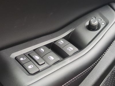 2026 Jeep Grand Cherokee — photo 25 view
