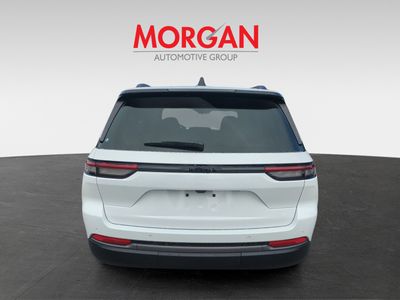 2026 Jeep Grand Cherokee — engine compartment view