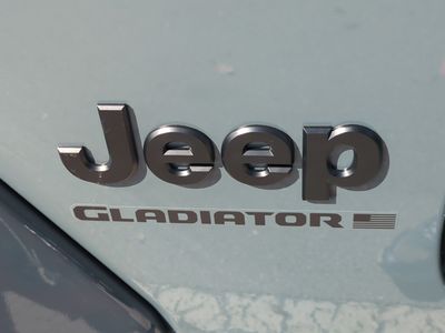 2026 Jeep Gladiator - Photo 13