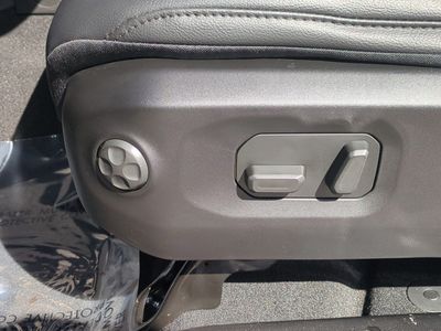 2026 Jeep Gladiator - Photo 21