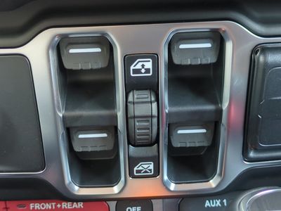 2026 Jeep Wrangler - Photo 26