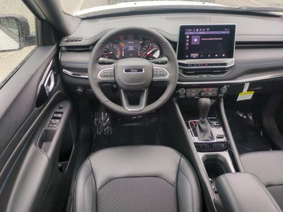 2026 Jeep Compass - Photo 16