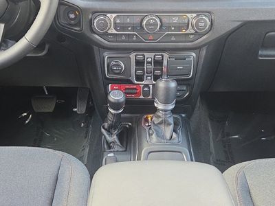 2026 Jeep Wrangler - Photo 20