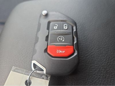 2026 Jeep Wrangler - Photo 31