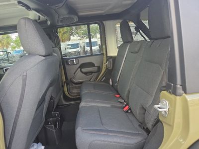 2026 Jeep Wrangler - Photo 15
