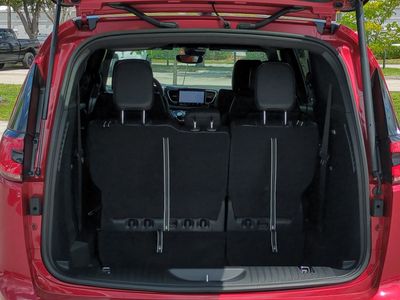2025 Chrysler Pacifica - Photo 13