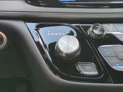 2025 Chrysler Pacifica - Photo 20