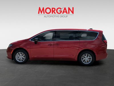 2025 Chrysler Pacifica - Photo 8
