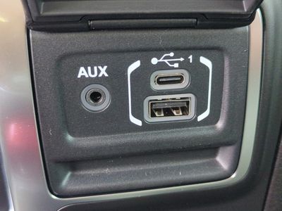 2026 Jeep Wrangler - Photo 24