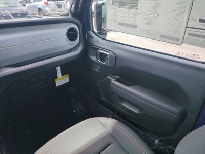 2026 Jeep Wrangler - Photo 17