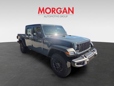 2026 Jeep Gladiator — side profile view