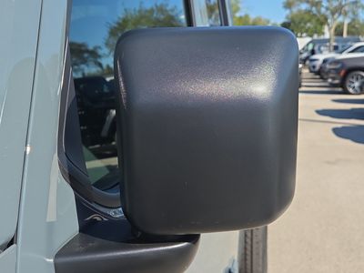 2026 Jeep Gladiator — photo 12 view