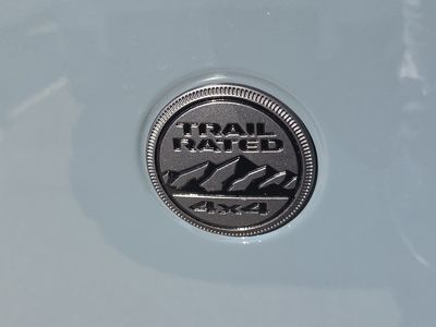 2026 Jeep Gladiator — photo 13 view