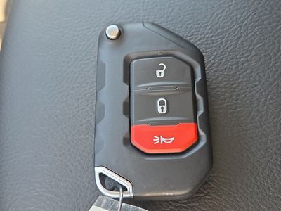 2026 Jeep Gladiator — photo 31 view