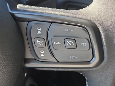 2026 Jeep Gladiator — photo 27 view
